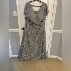 Beautiful gray/silver mother of the bride or groom dress!